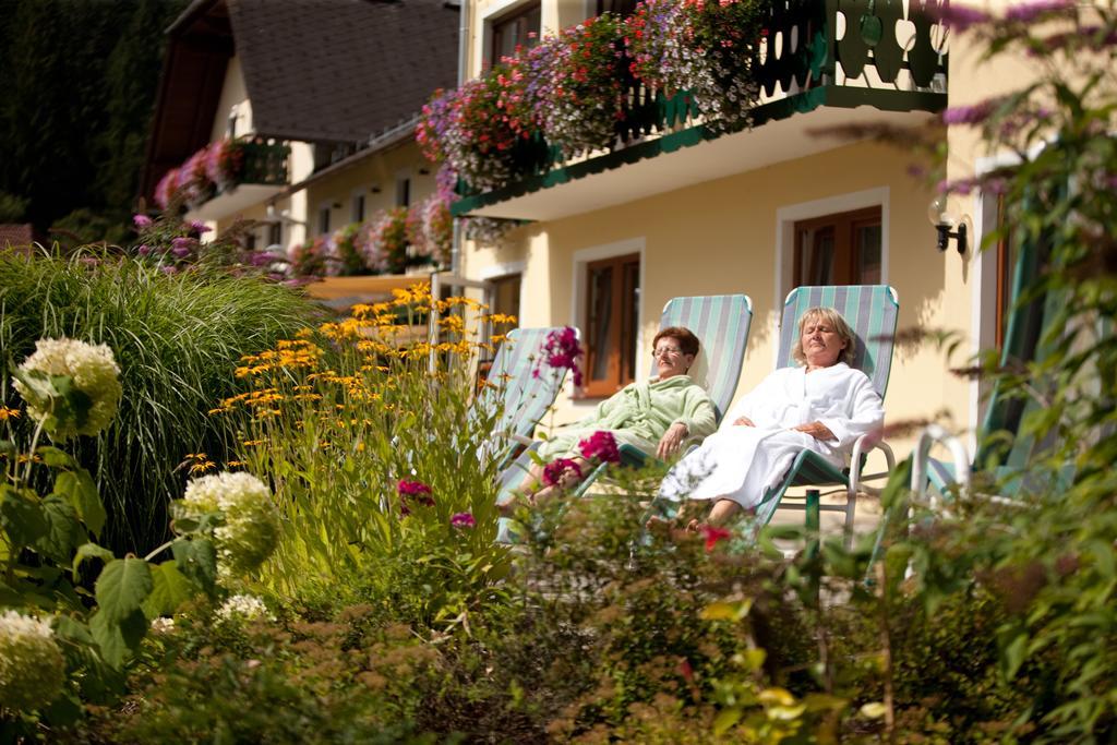 Hotel Moenichwalderhof Monichwald Екстериор снимка