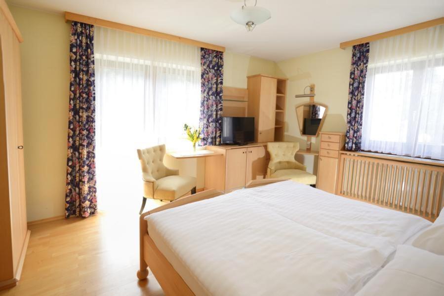 Hotel Moenichwalderhof Monichwald Екстериор снимка