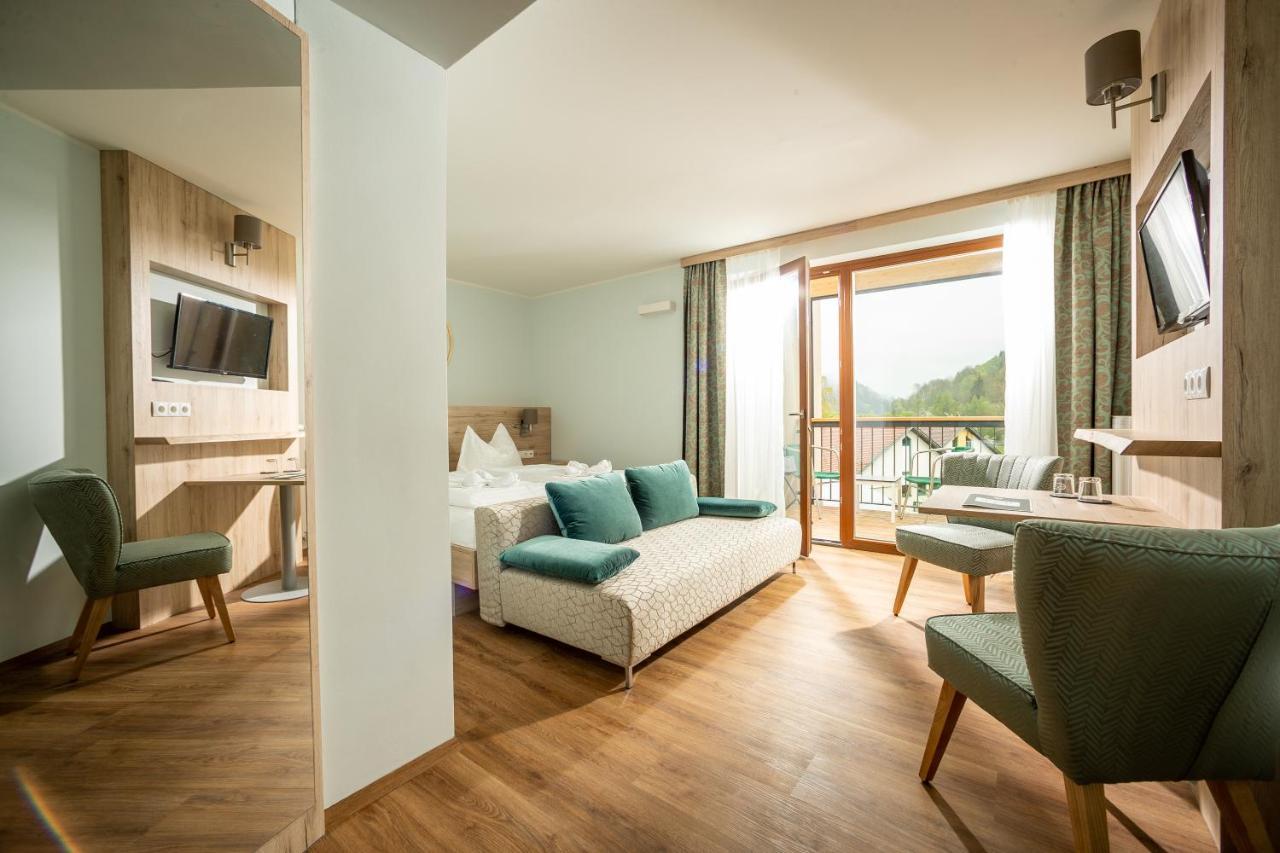 Hotel Moenichwalderhof Monichwald Екстериор снимка